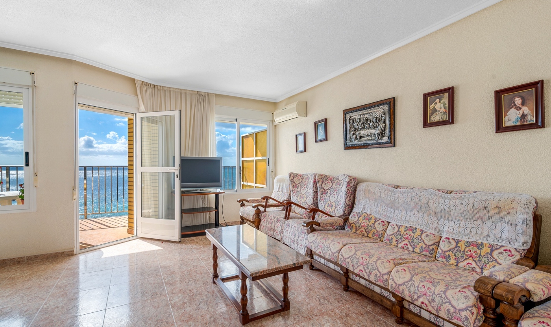Resale - Apartment -
Torrevieja