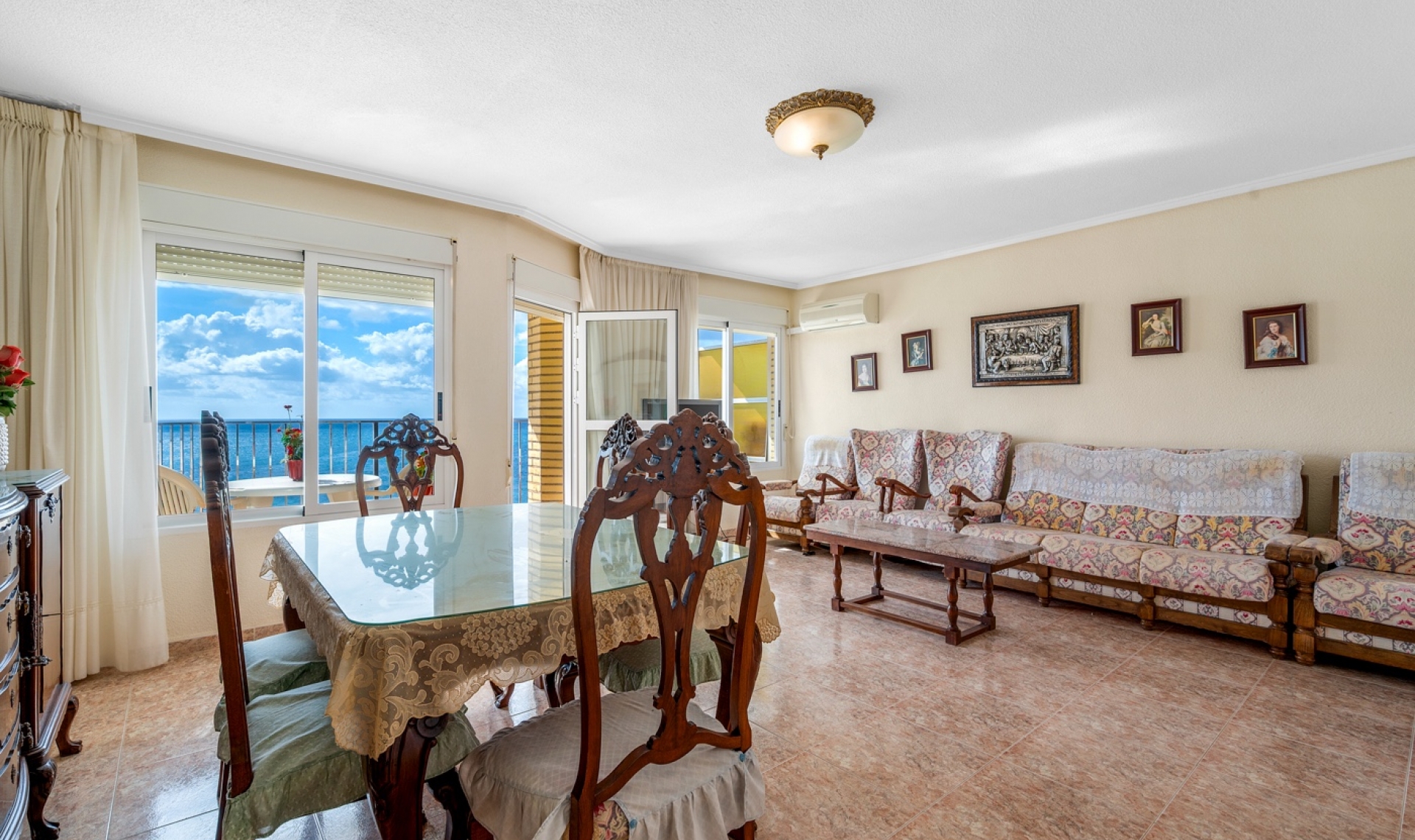 Resale - Apartment -
Torrevieja