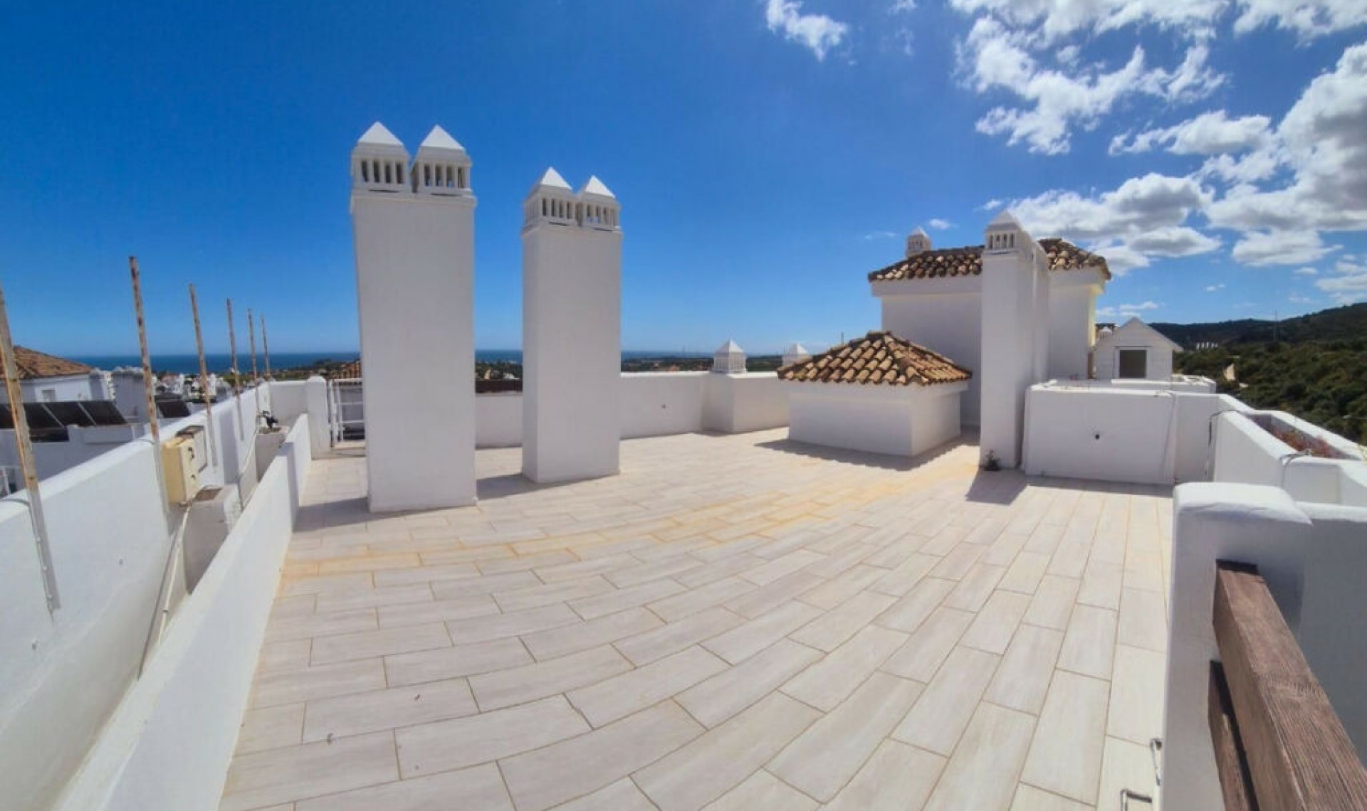 Resale - Apartment -
Valle Romano