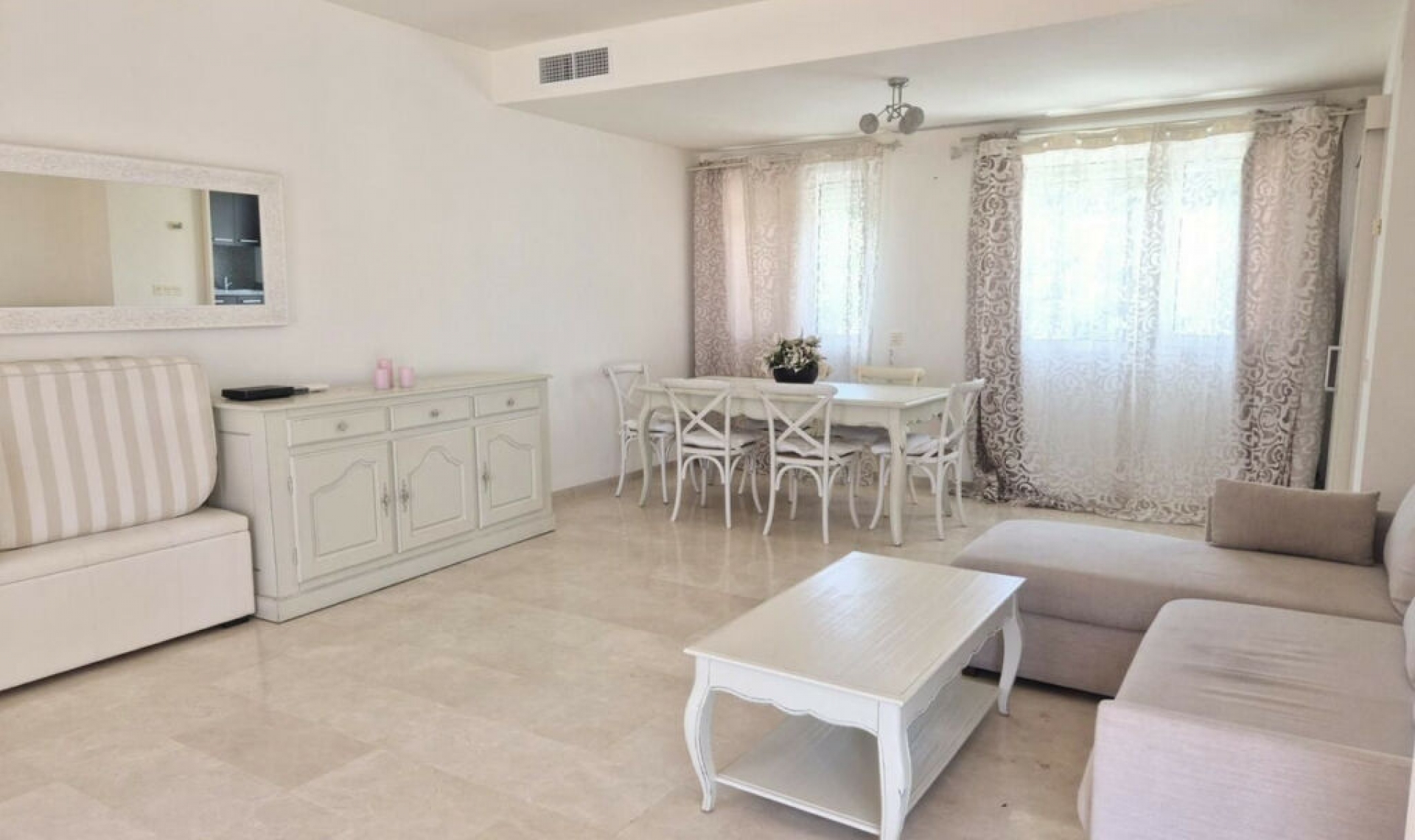 Resale - Apartment -
Valle Romano