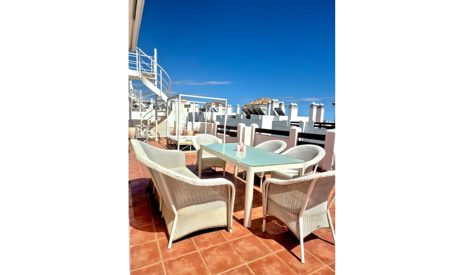 Resale - Apartment -
Valle Romano