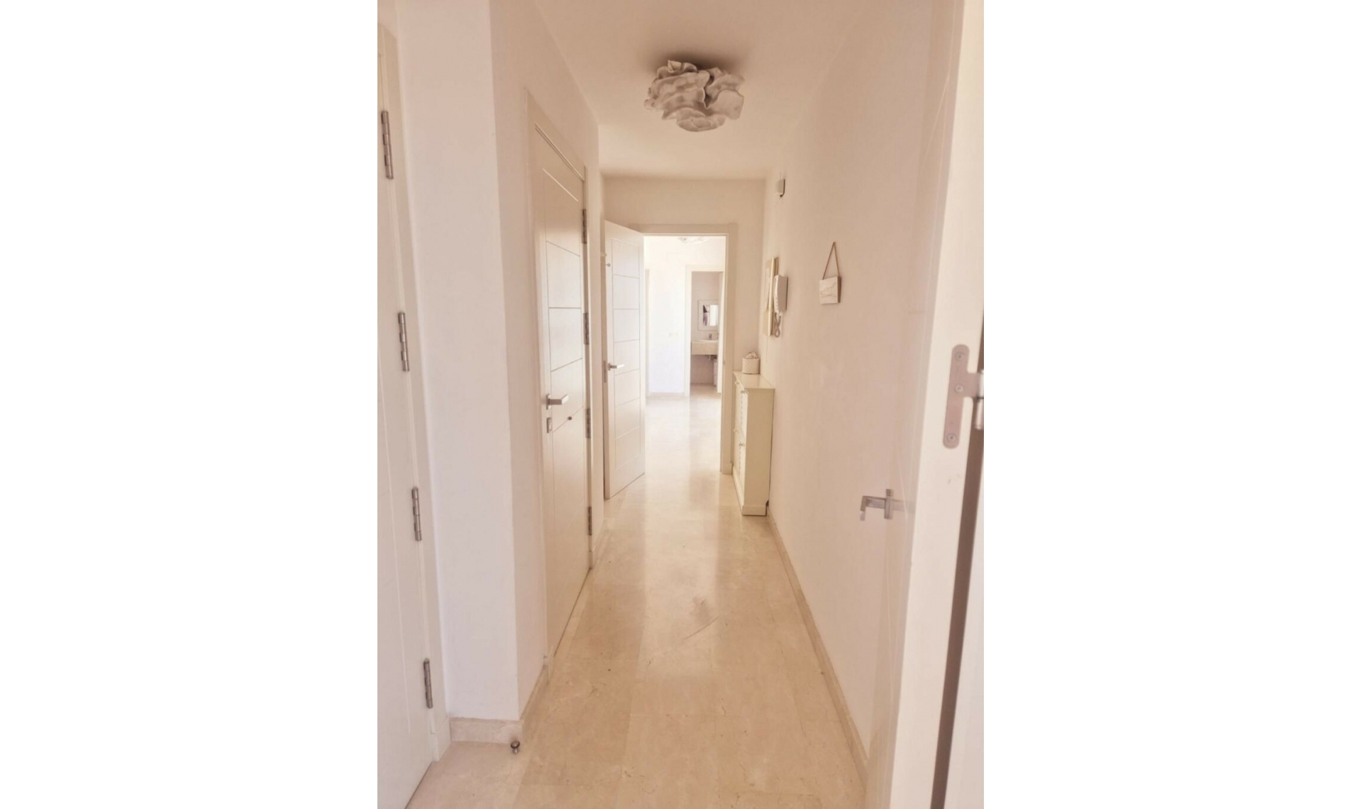 Resale - Apartment -
Valle Romano