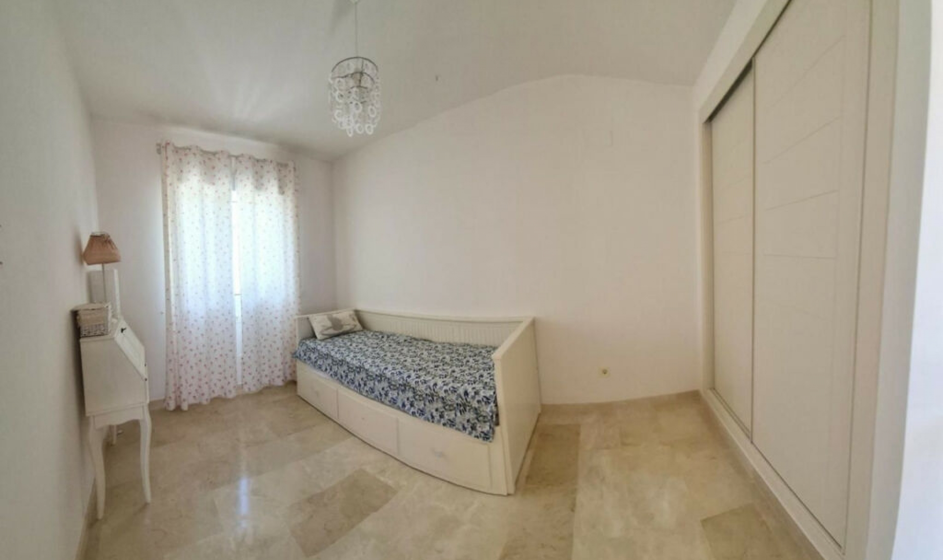 Resale - Apartment -
Valle Romano
