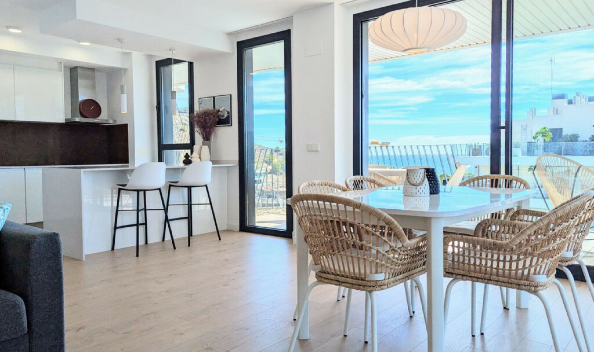 Resale - Apartment -
Villajoyosa