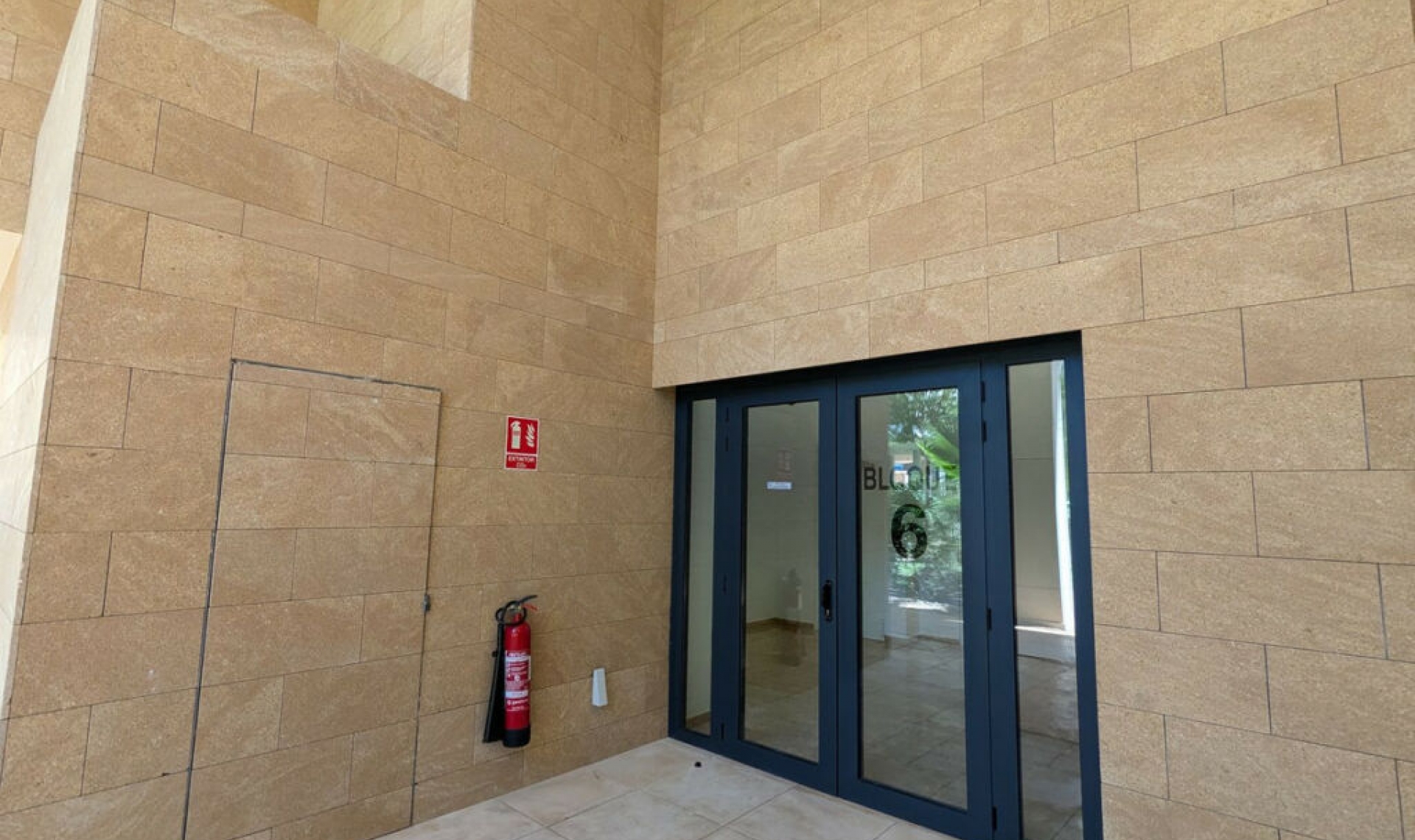 Resale - Apartment -
Villajoyosa