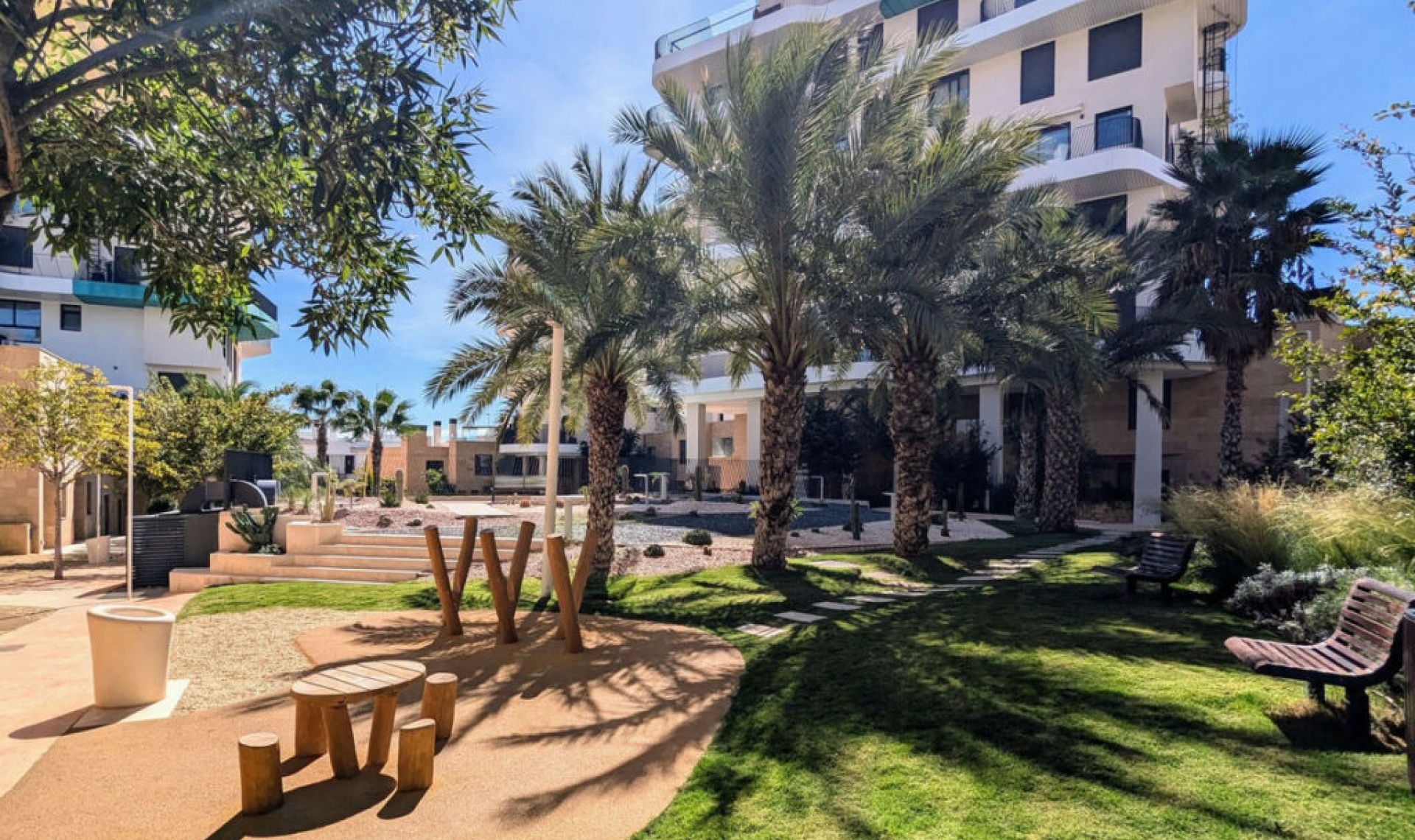 Resale - Apartment -
Villajoyosa