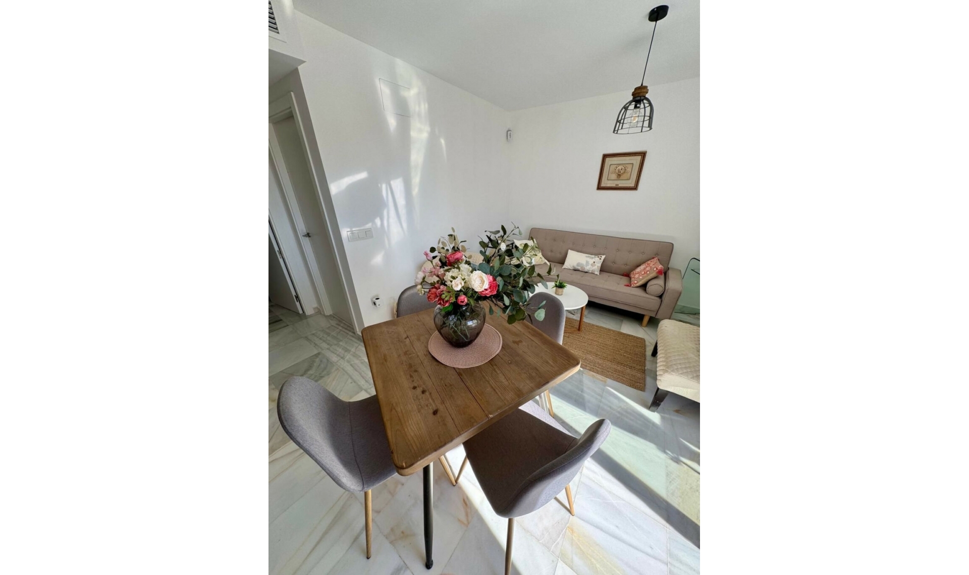Resale - Apartment -
Villajoyosa