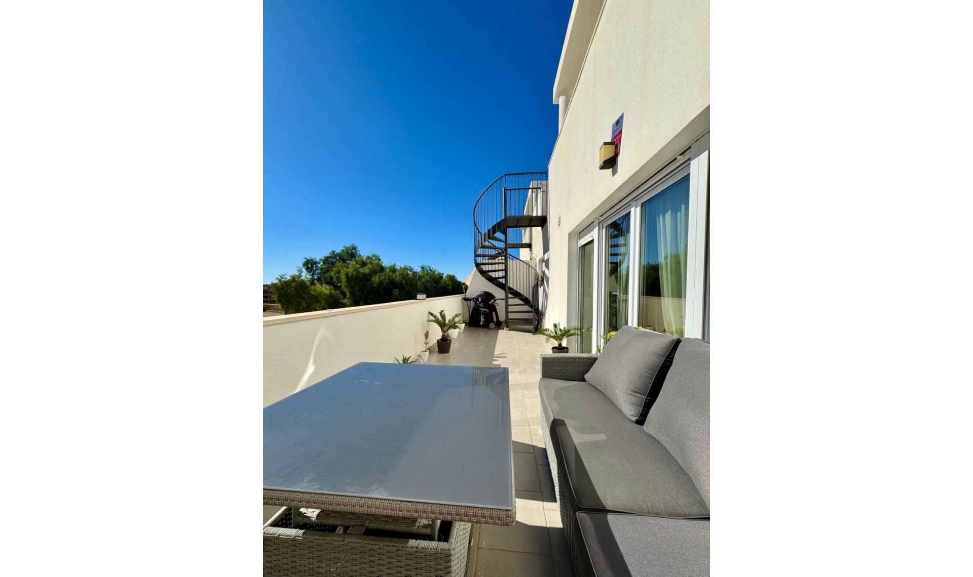 Resale - Apartment -
Villajoyosa