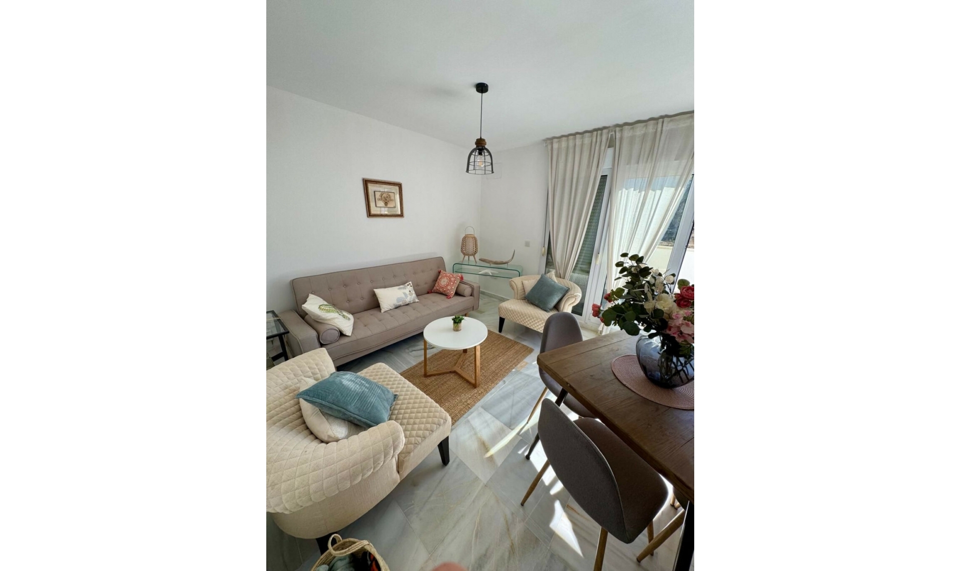 Resale - Apartment -
Villajoyosa