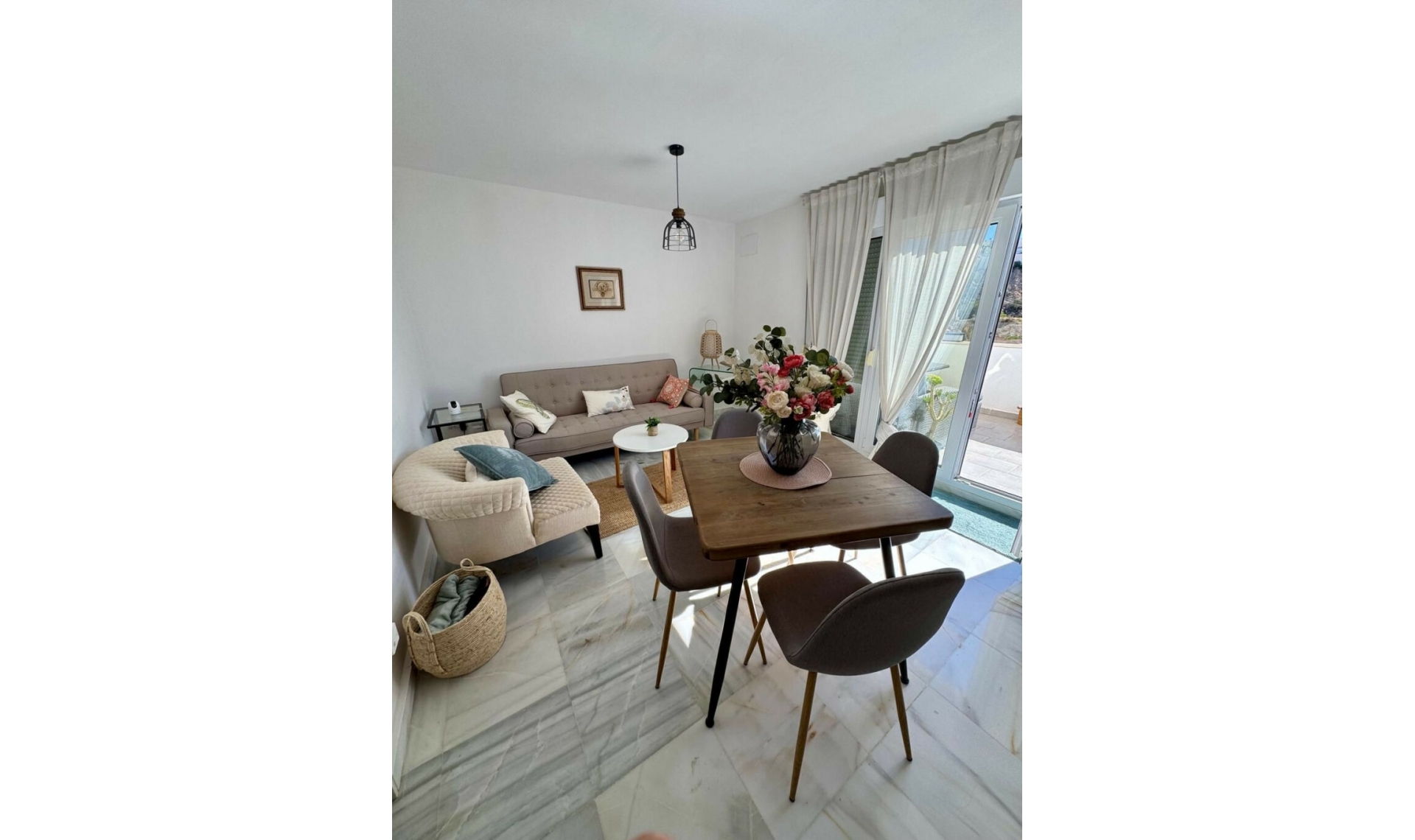 Resale - Apartment -
Villajoyosa