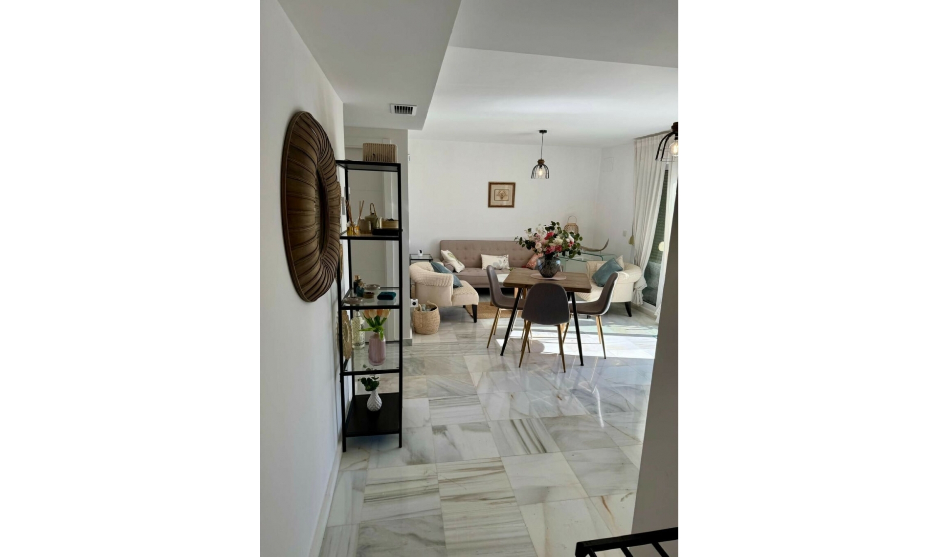 Resale - Apartment -
Villajoyosa