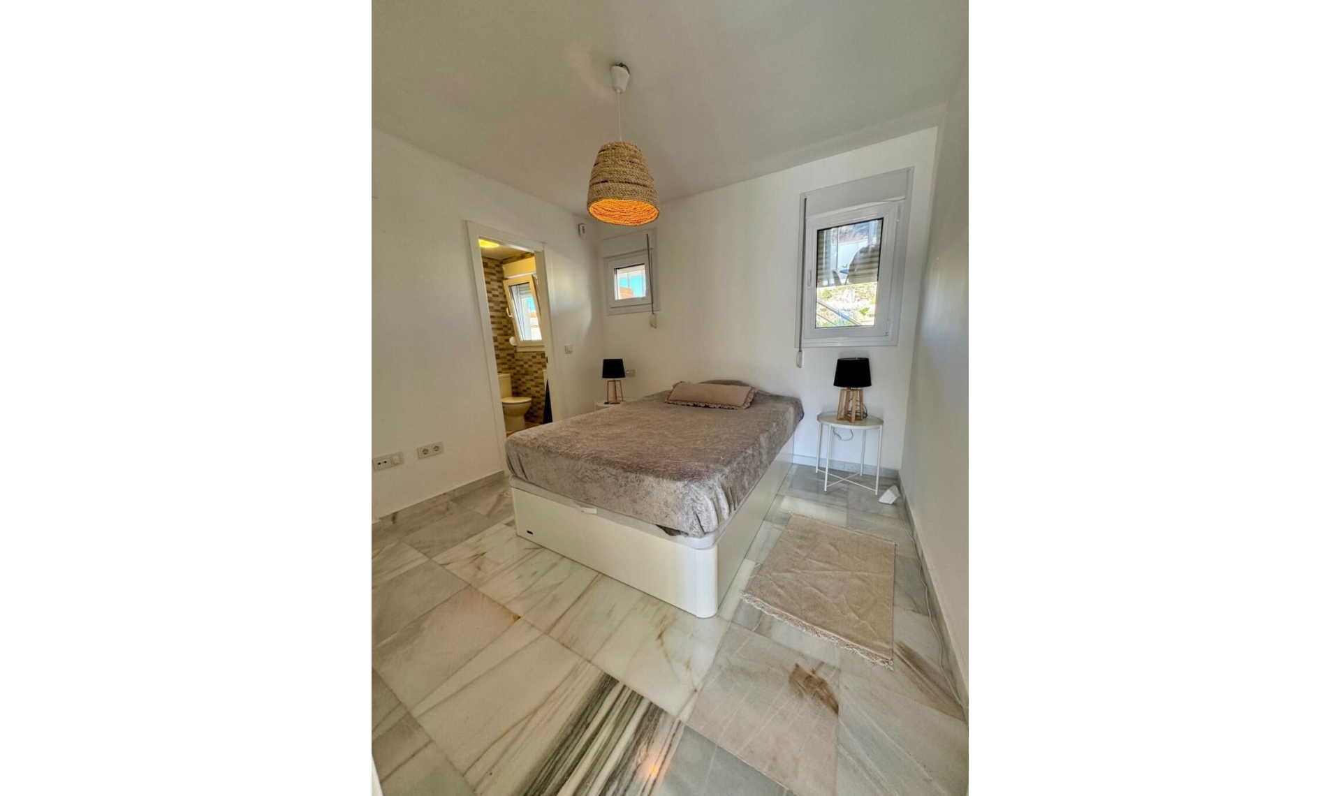 Resale - Apartment -
Villajoyosa