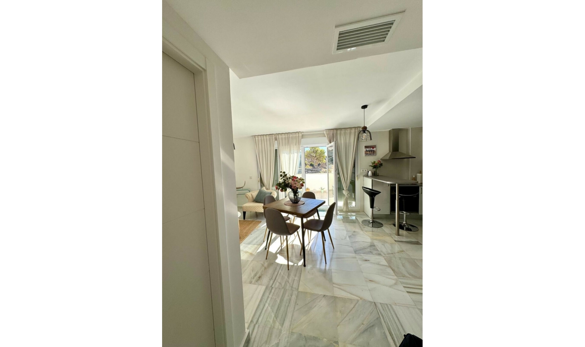 Resale - Apartment -
Villajoyosa
