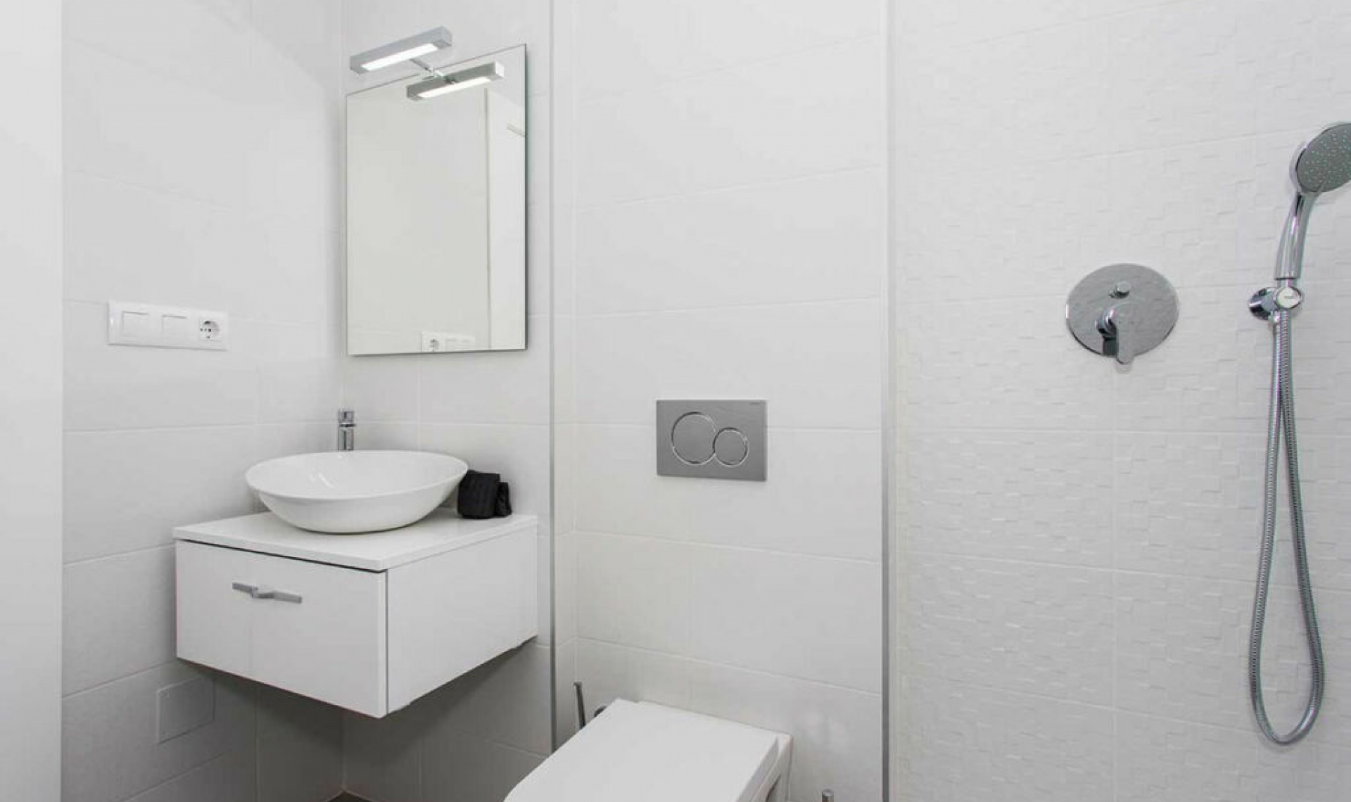 Resale - Apartment -
Villamartín