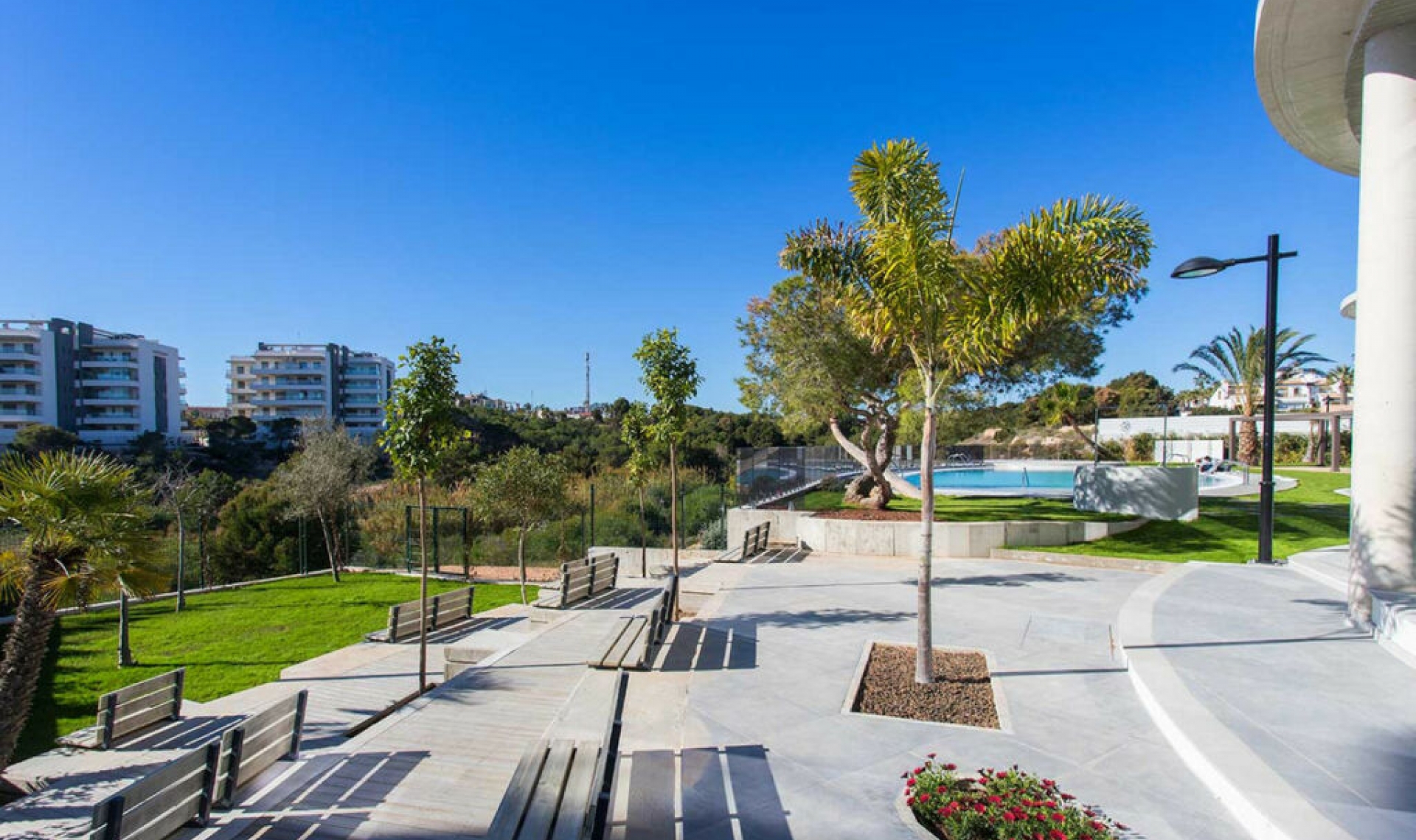 Resale - Apartment -
Villamartín