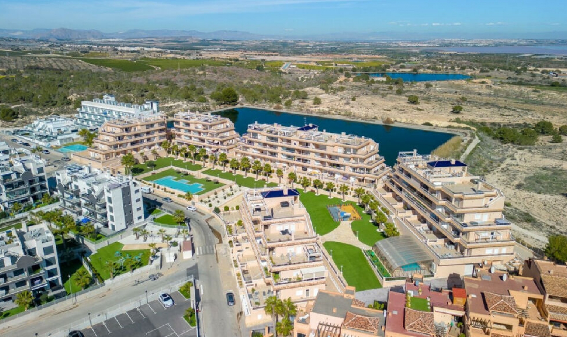 Resale - Apartment -
Villamartín