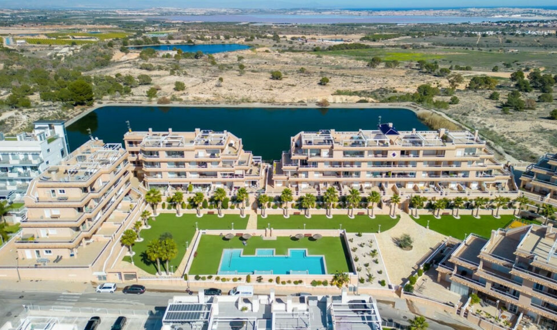 Resale - Apartment -
Villamartín