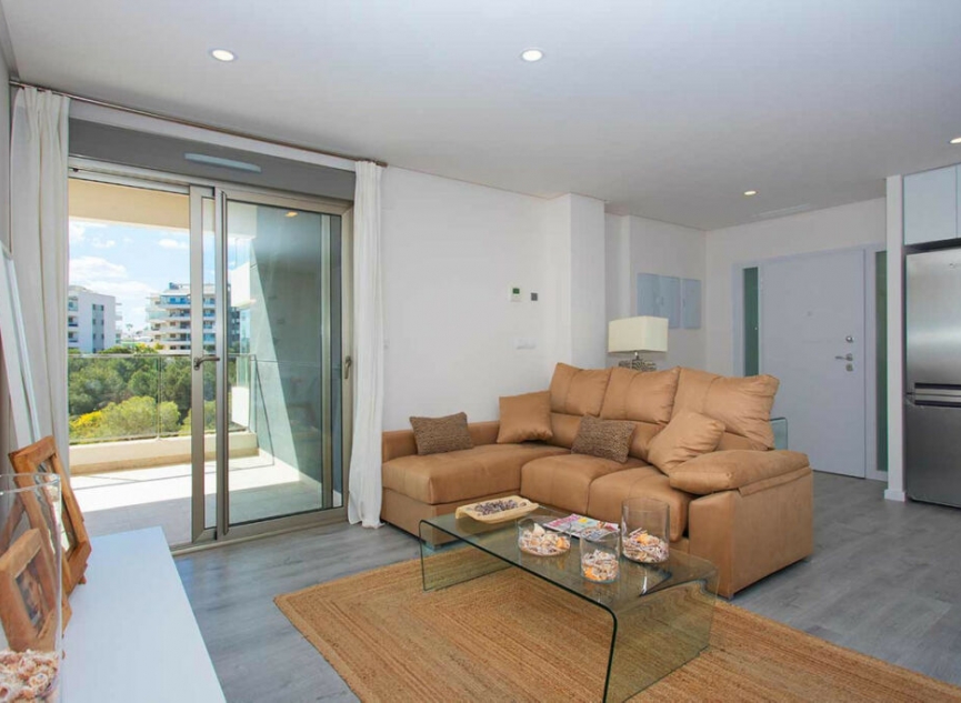 Resale - Apartment -
Villamartín