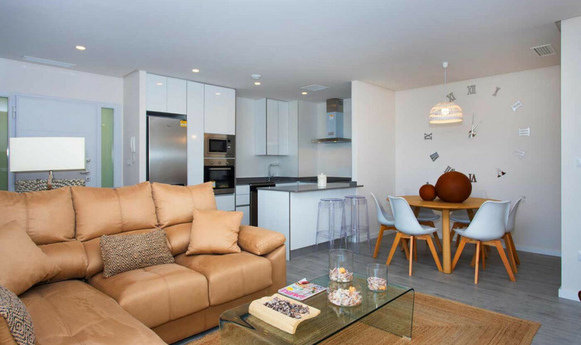 Resale - Apartment -
Villamartín