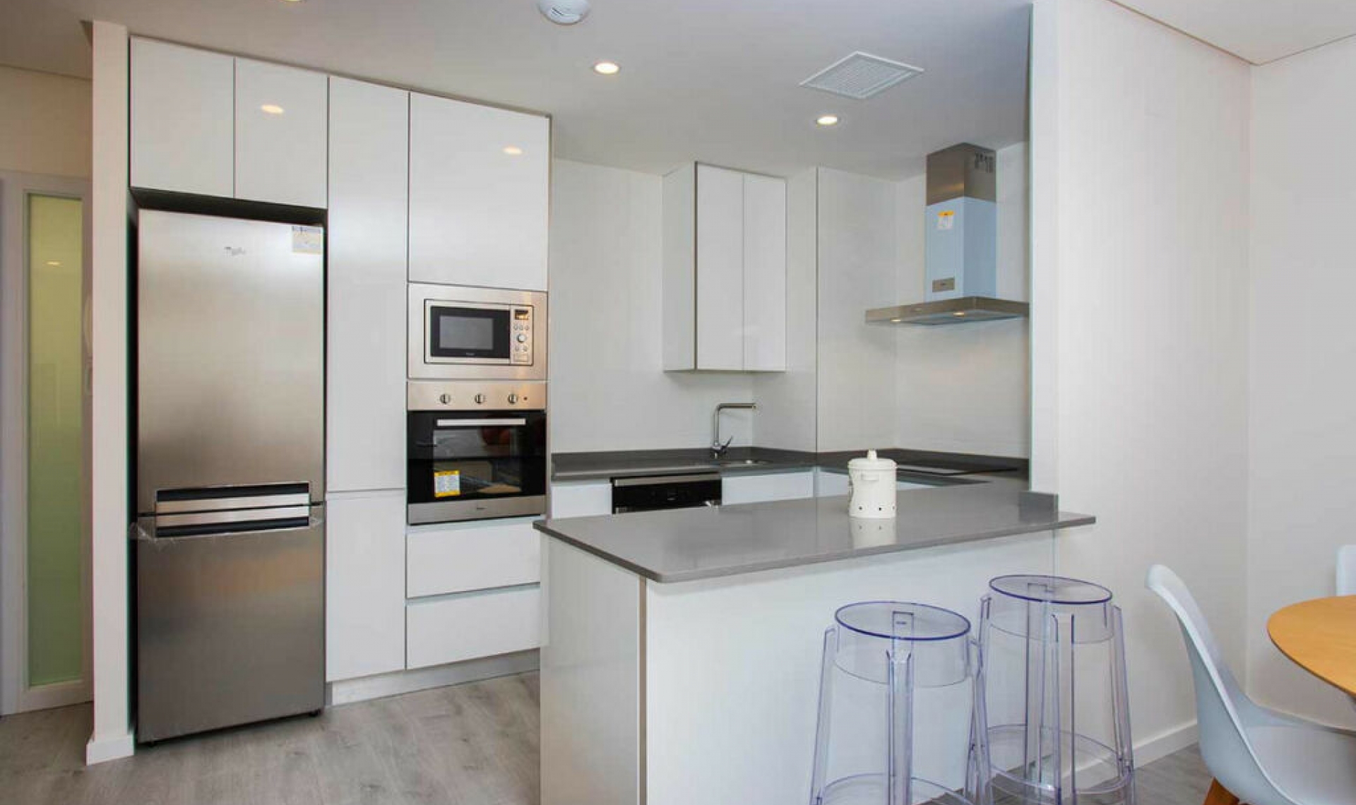 Resale - Apartment -
Villamartín