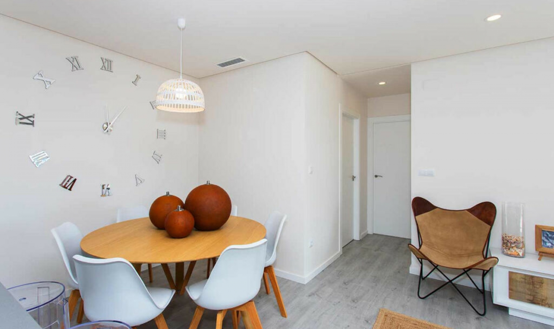 Resale - Apartment -
Villamartín