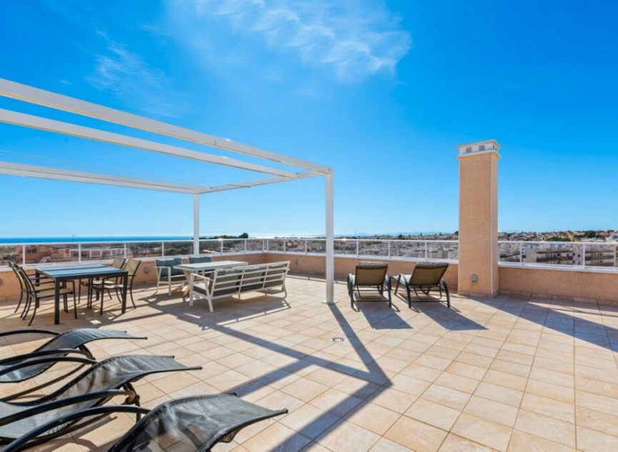 Resale - Apartment -
Villamartín