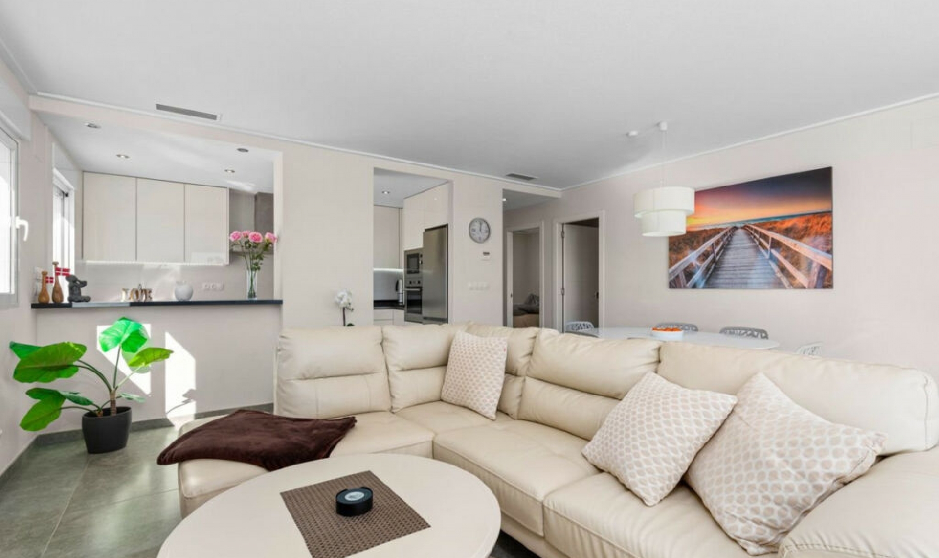 Resale - Apartment -
Villamartín