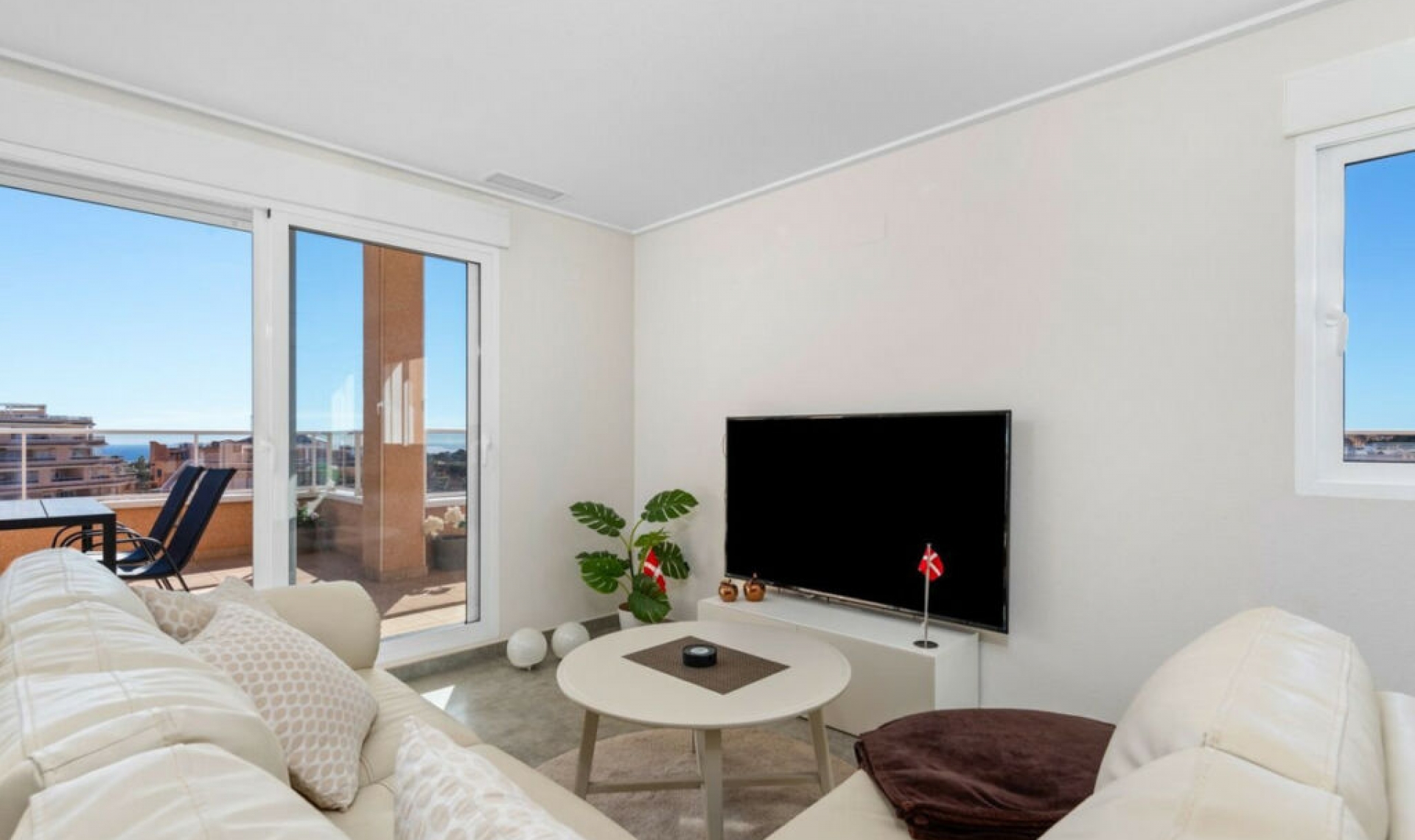 Resale - Apartment -
Villamartín