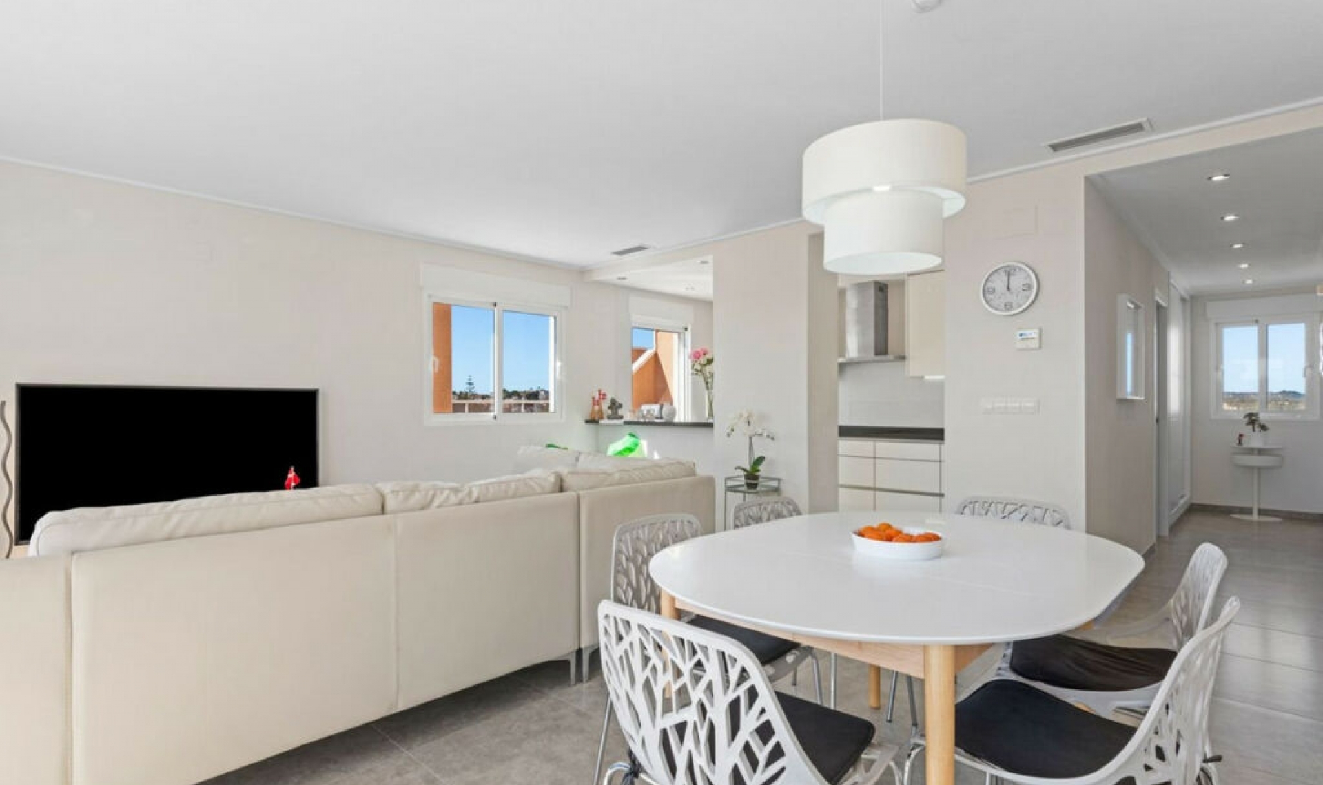 Resale - Apartment -
Villamartín