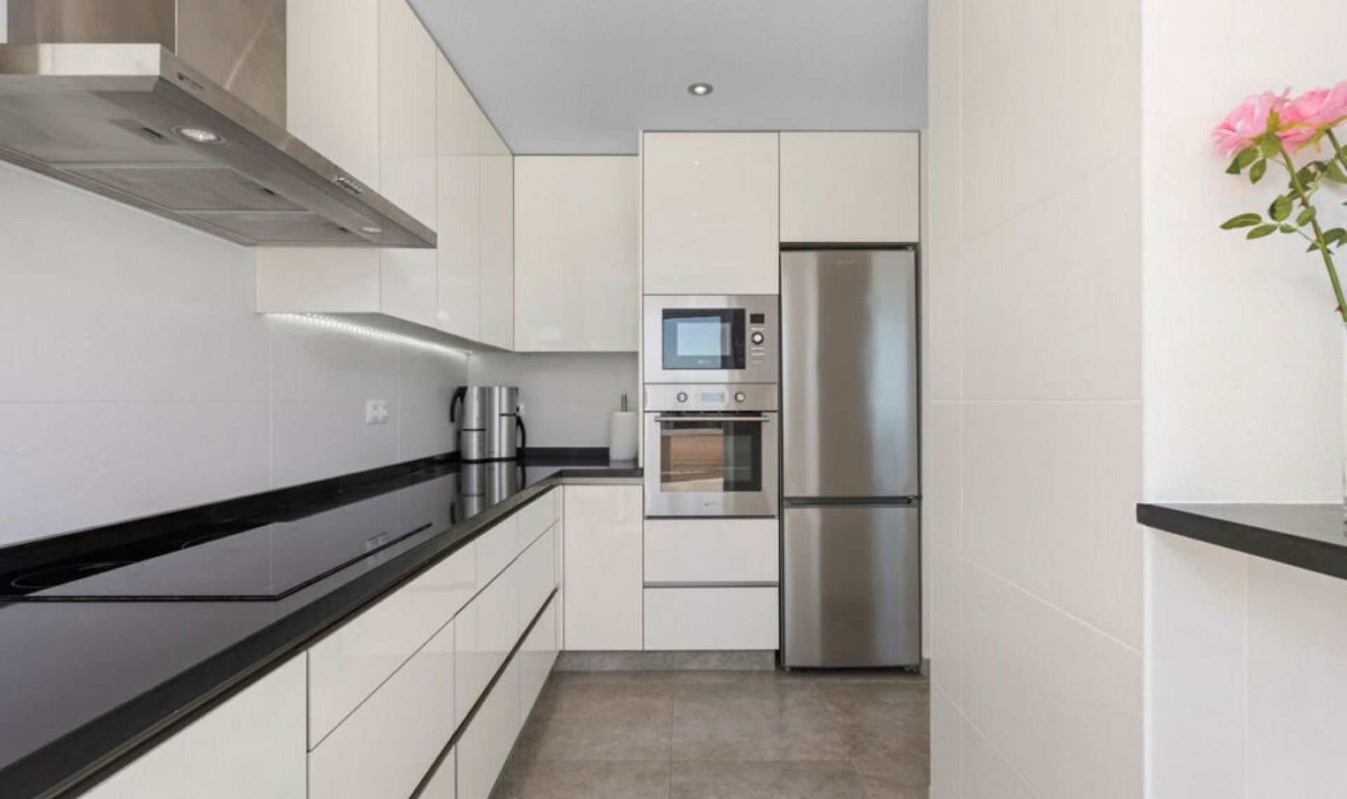 Resale - Apartment -
Villamartín