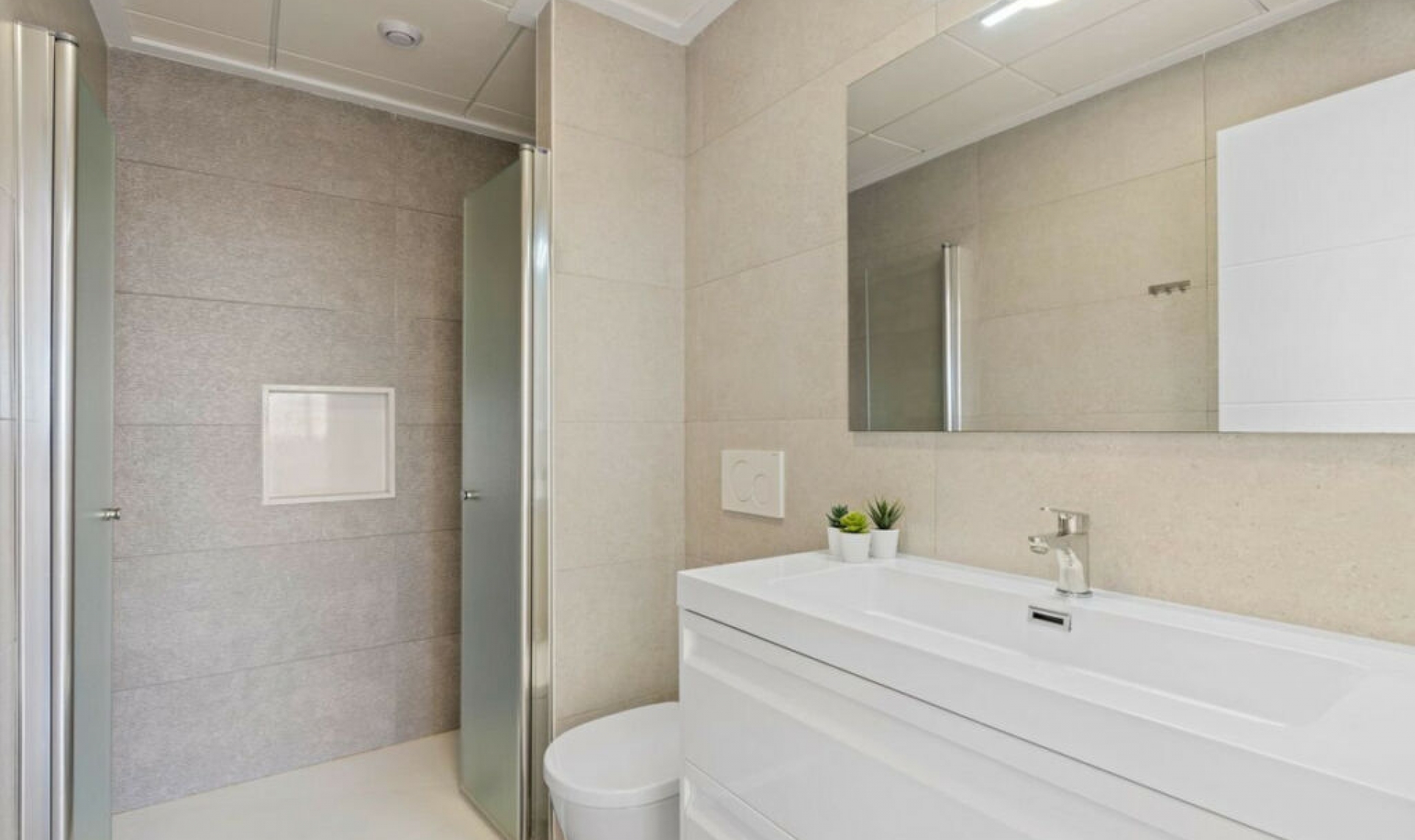 Resale - Apartment -
Villamartín