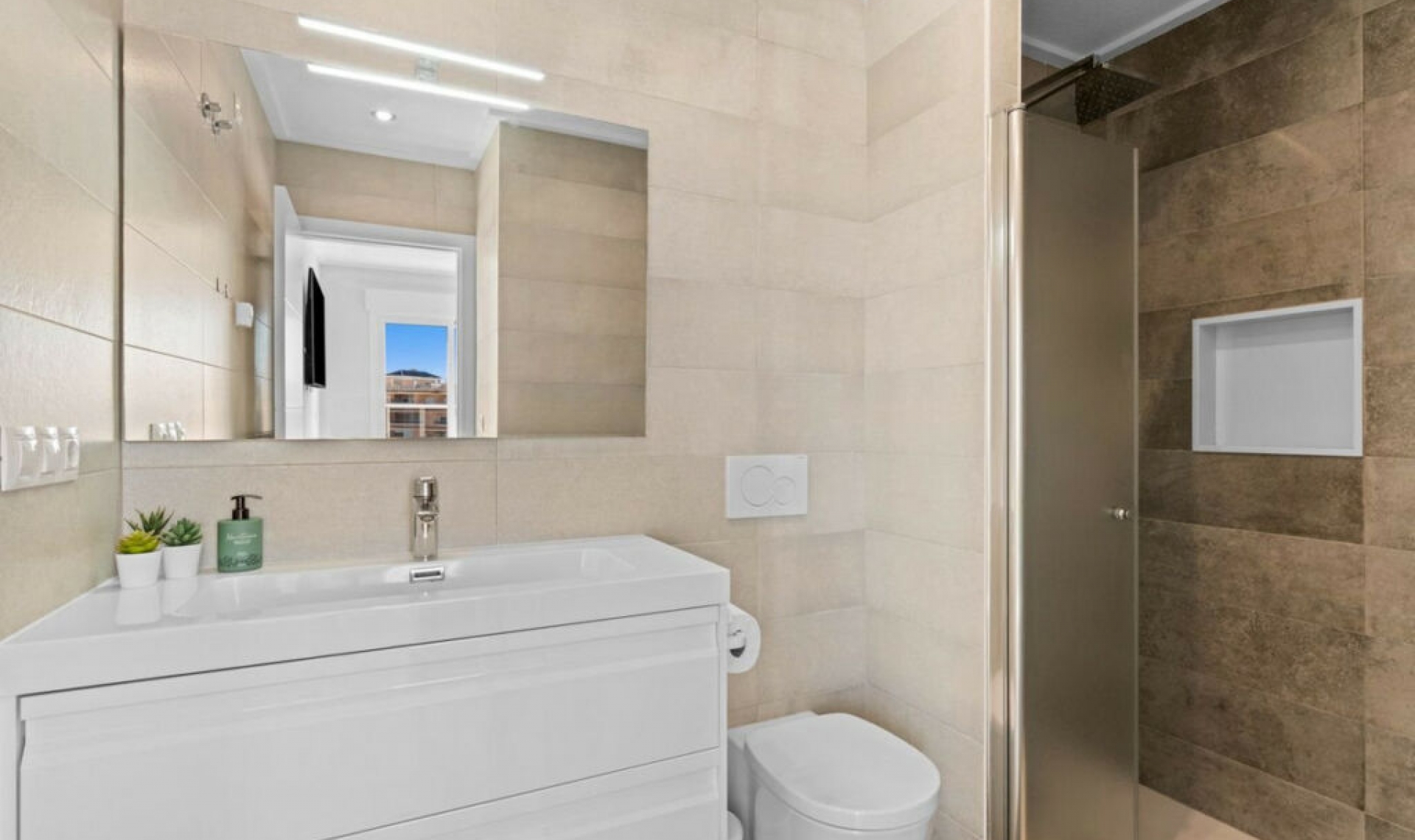 Resale - Apartment -
Villamartín