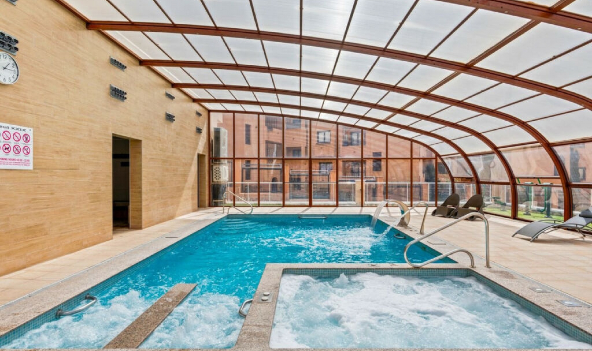 Resale - Apartment -
Villamartín