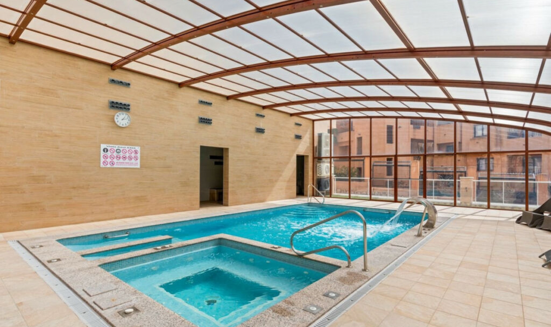 Resale - Apartment -
Villamartín
