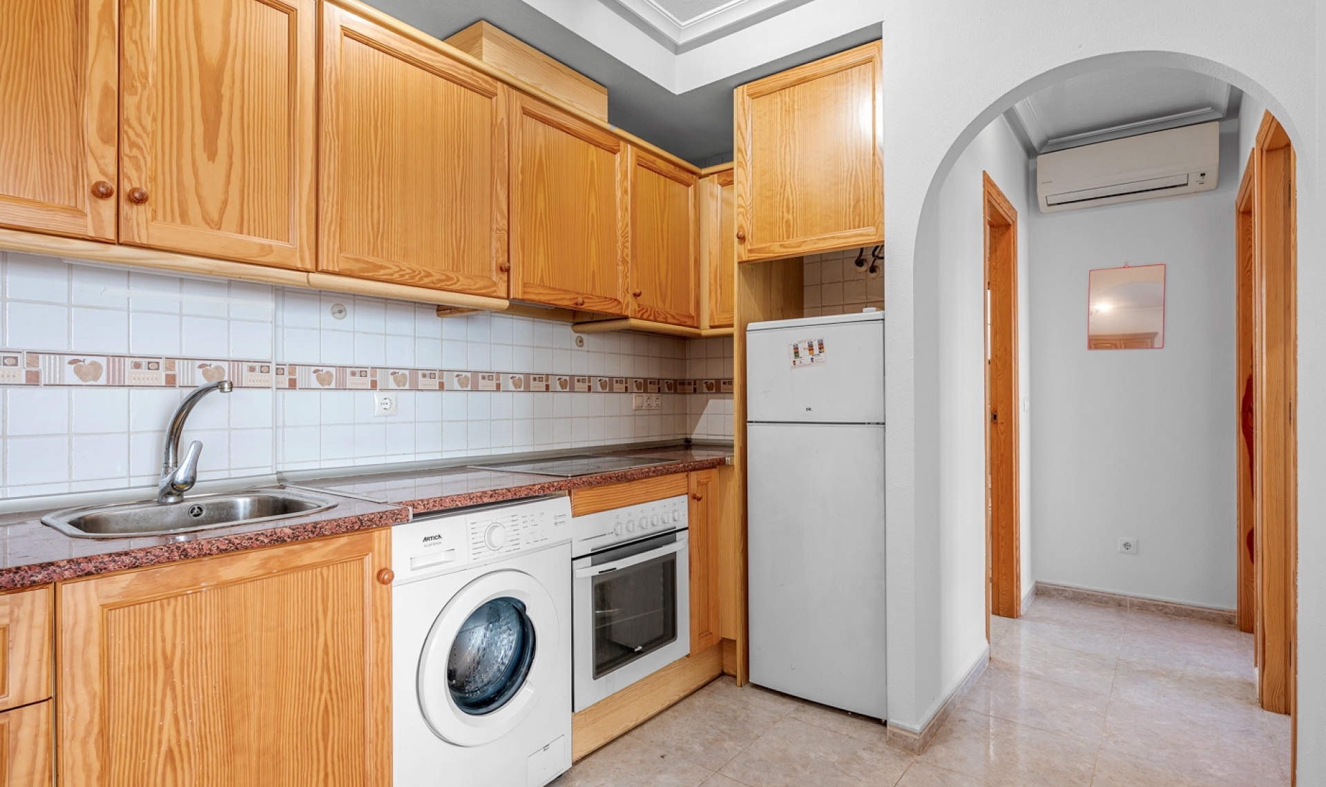 Resale - Bungalow -
Daya Vieja