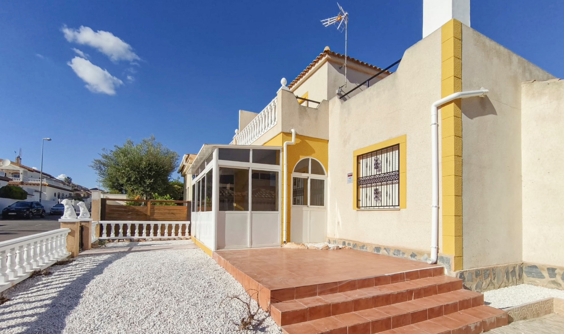 Resale - Bungalow -
Orihuela Costa - Los Altos
