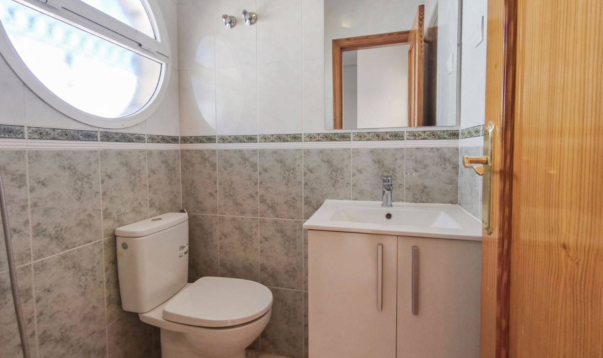 Resale - Bungalow -
Orihuela Costa - Los Altos