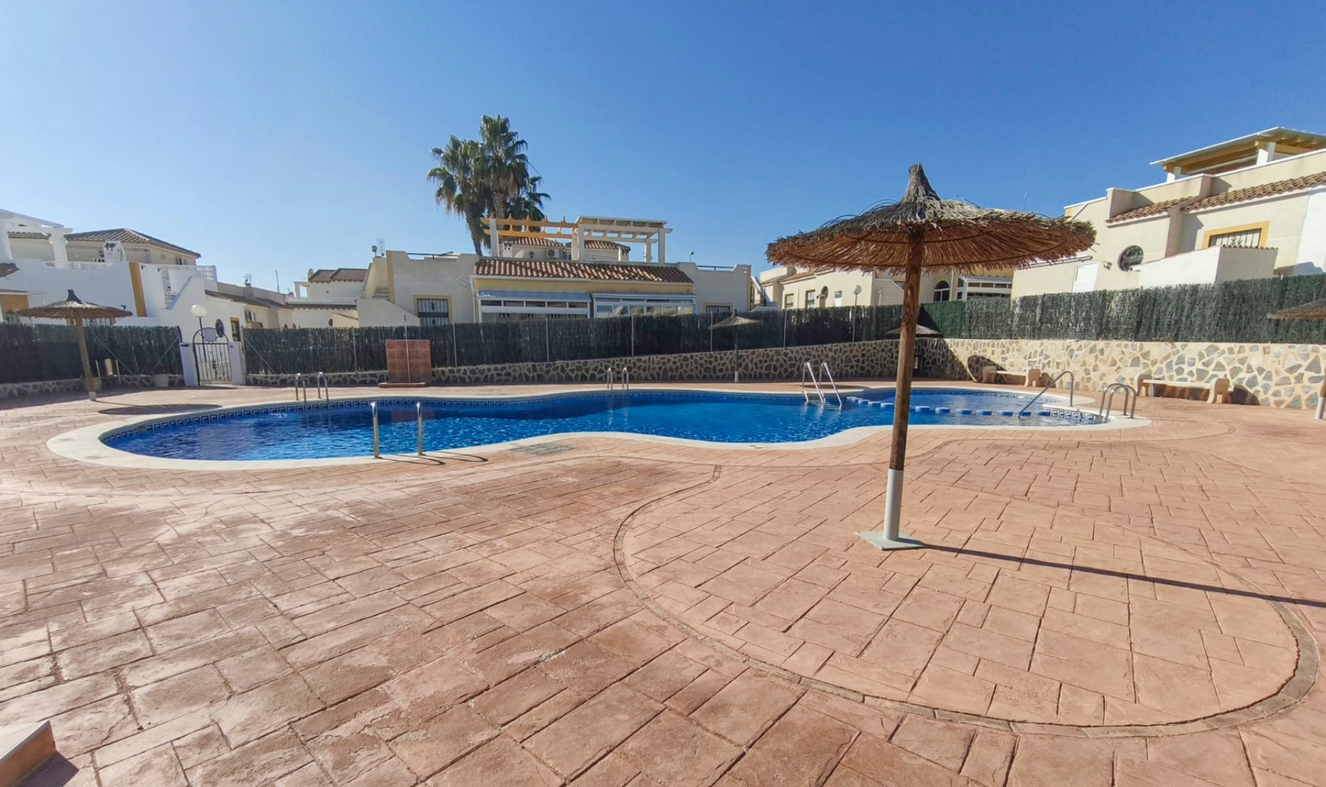 Resale - Bungalow -
Orihuela Costa - Los Altos