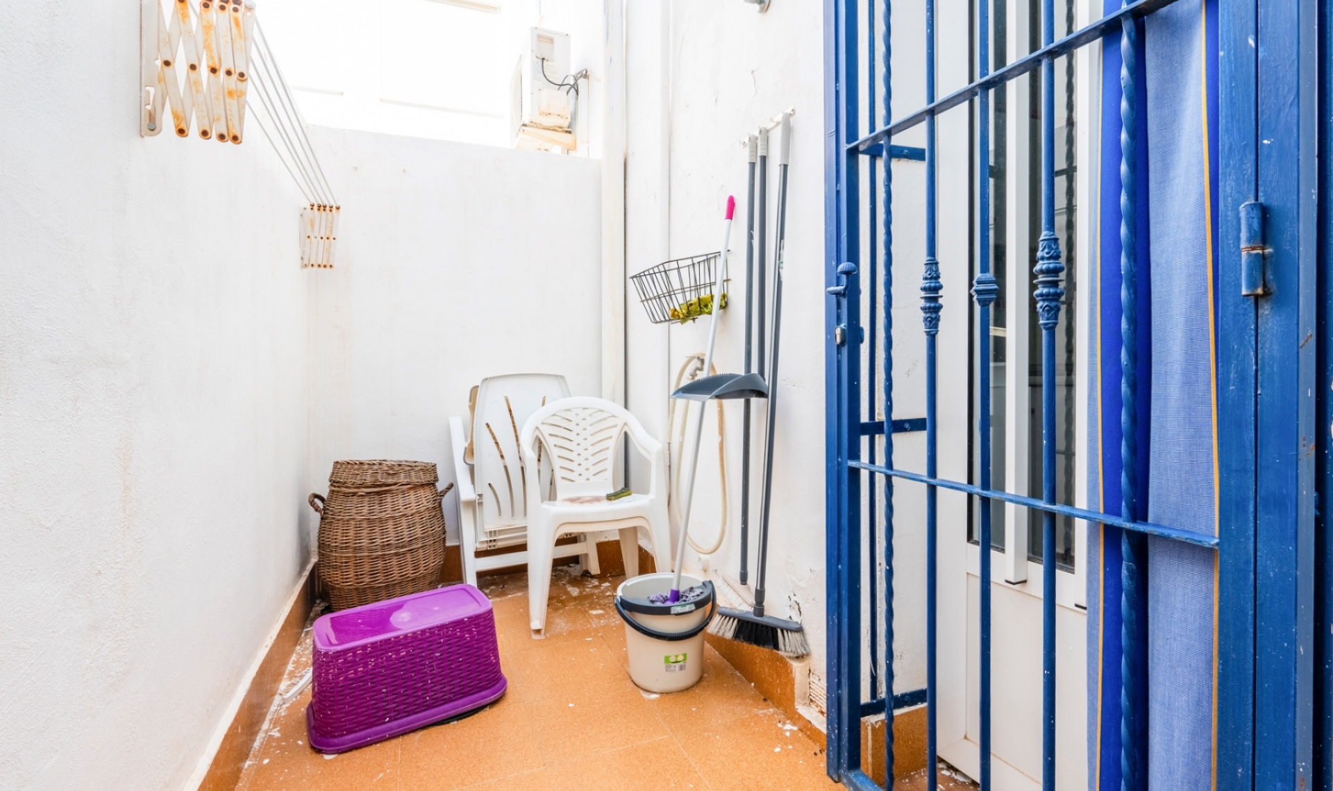 Resale - Bungalow -
Orihuela Costa