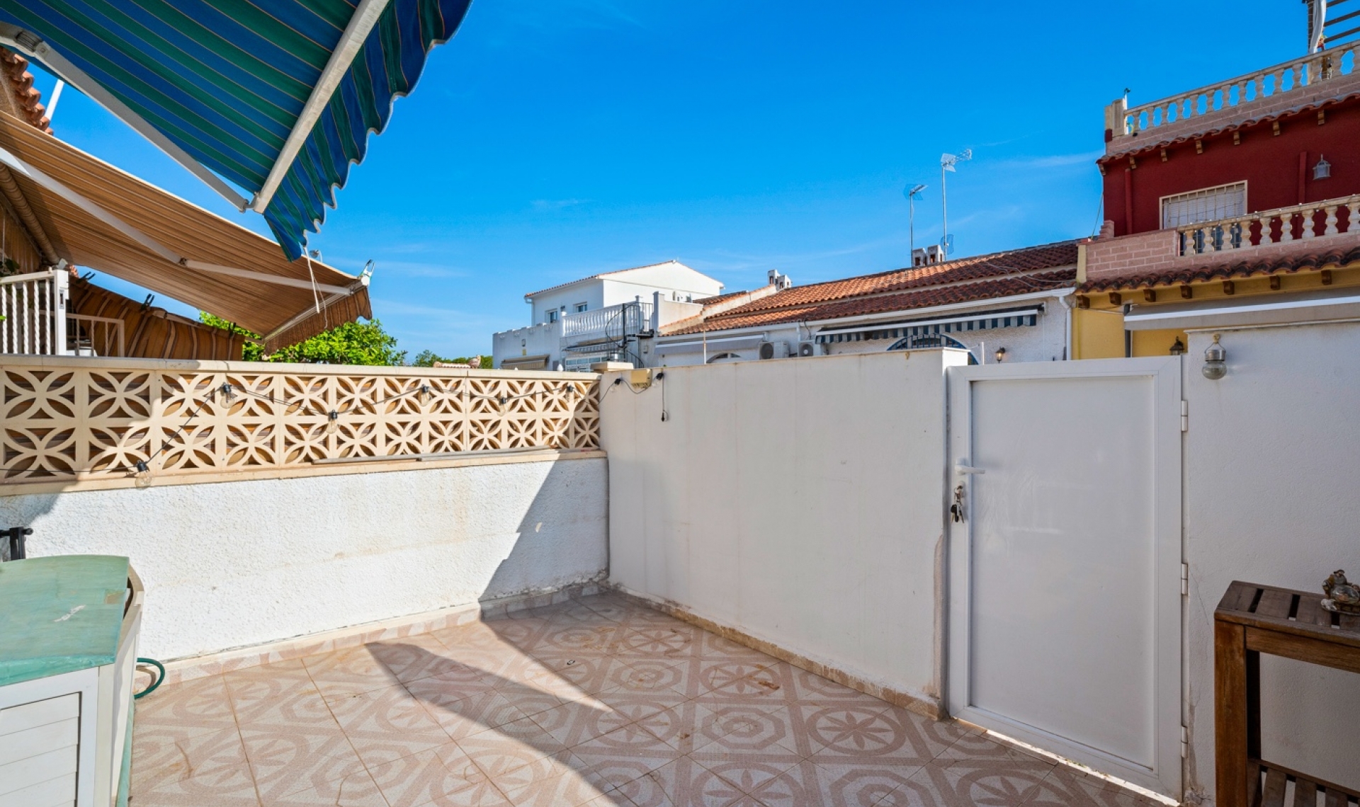 Resale - Bungalow -
Torrevieja - La Siesta