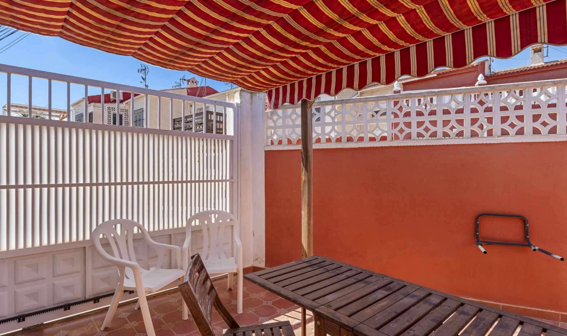 Resale - Bungalow -
Torrevieja - Torretas