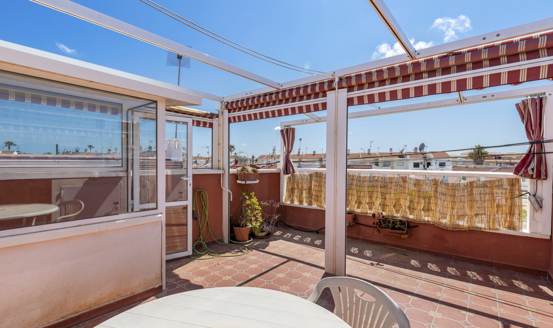 Resale - Bungalow -
Torrevieja - Torretas