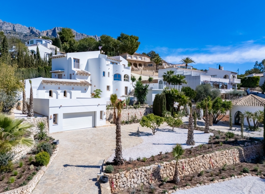 Resale - Chalet -
Altea