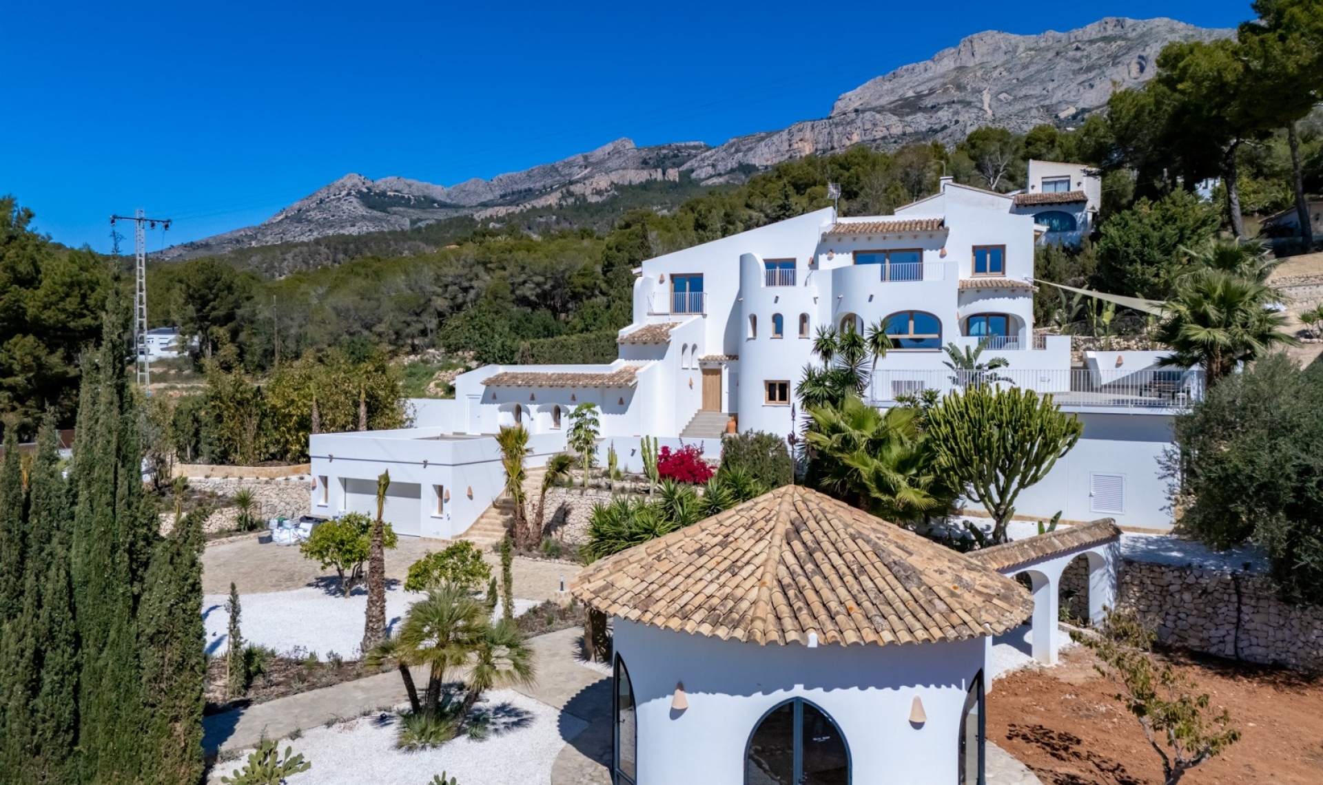 Resale - Chalet -
Altea