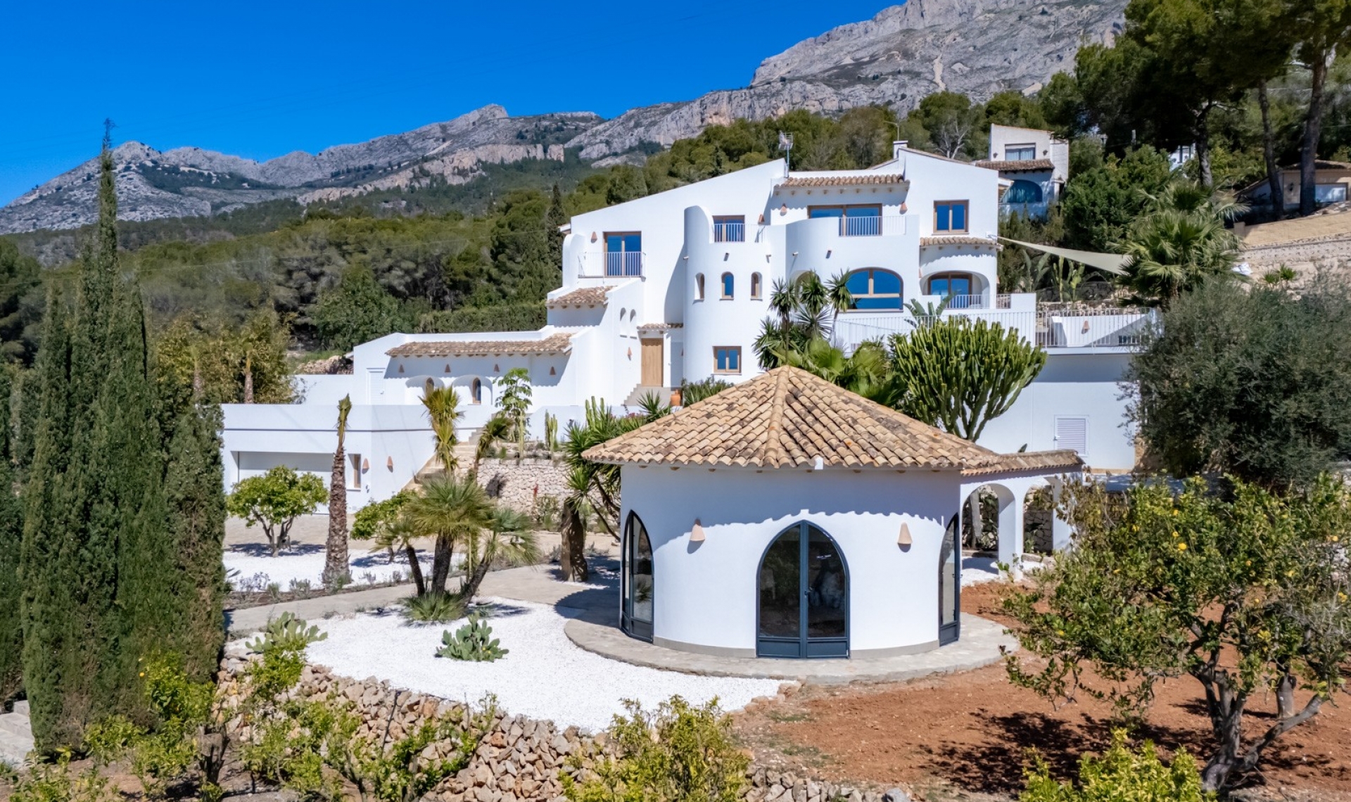 Resale - Chalet -
Altea