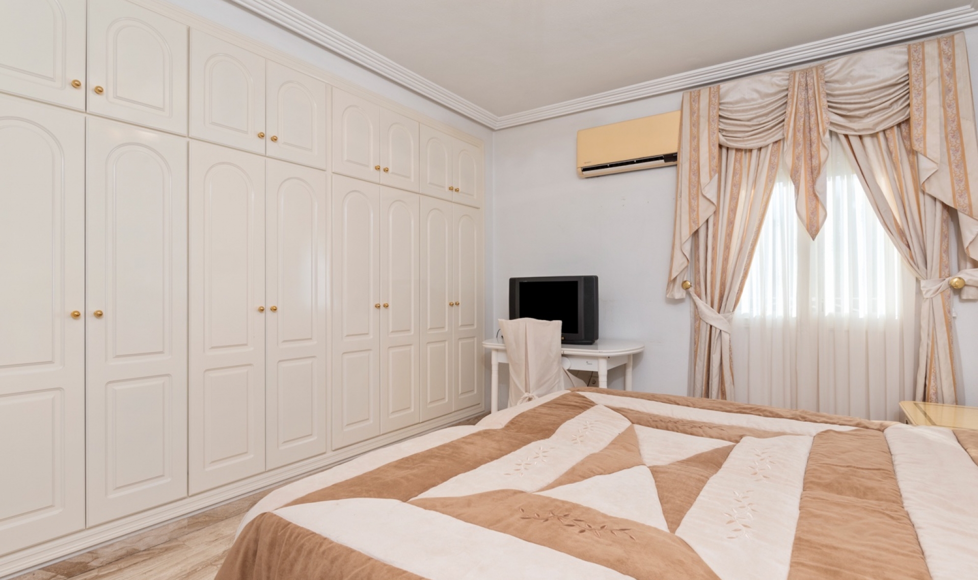 Resale - Chalet -
Ciudad Quesada - Rojales - Doña pepa