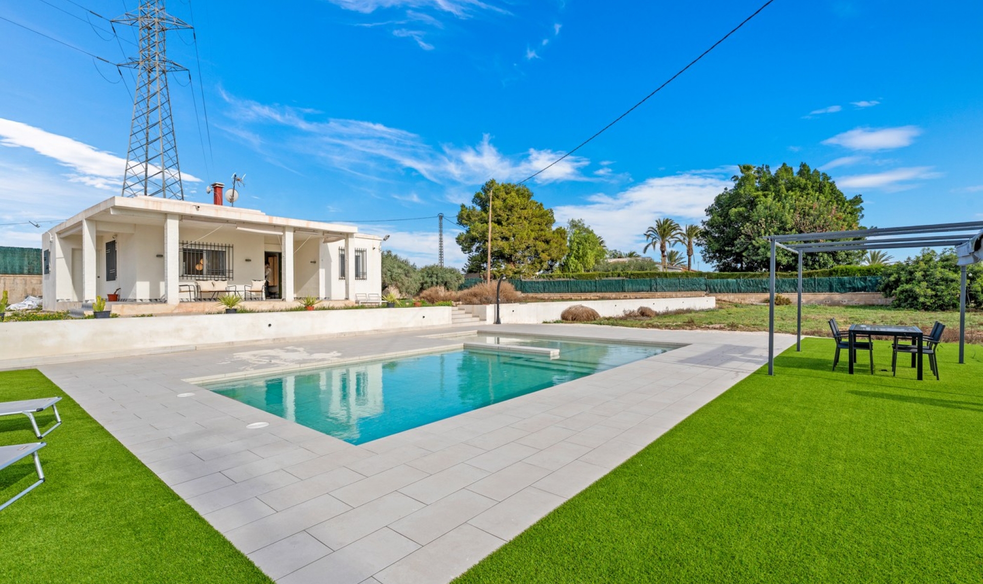 Resale - Chalet -
Elche/Elx