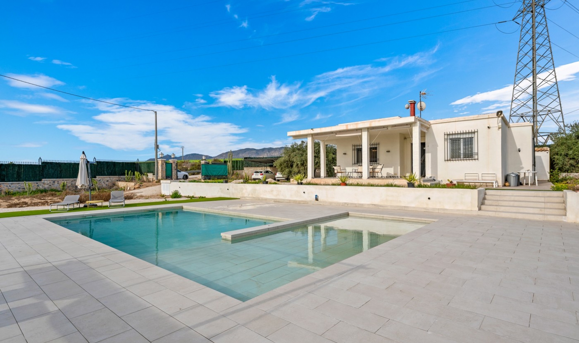 Resale - Chalet -
Elche/Elx