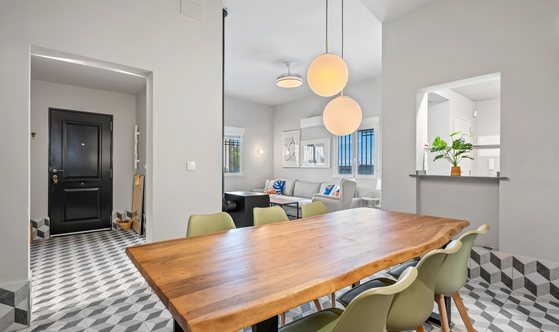 Resale - Chalet -
Elche/Elx