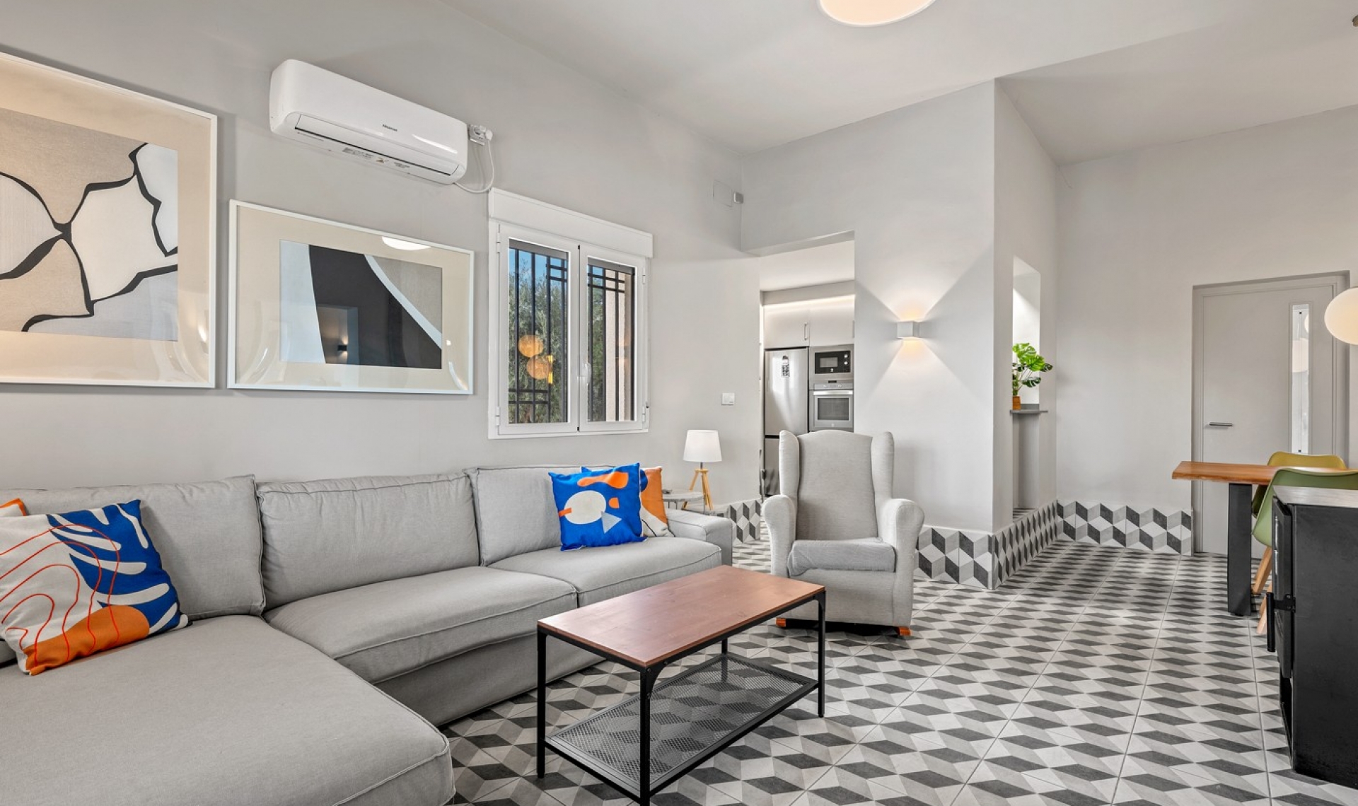 Resale - Chalet -
Elche/Elx